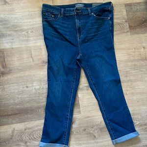 Torrid Crop Midfit Sz 14 Jeans